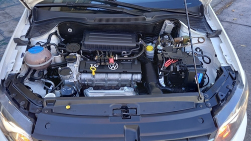 Imagen 9 de 11 de Volkswagen Polo 2018 1.6 Msi Comfortline