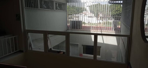 Imagen 13 de 17 de Casa Comercial En Alquiler - Urb. Altamira
