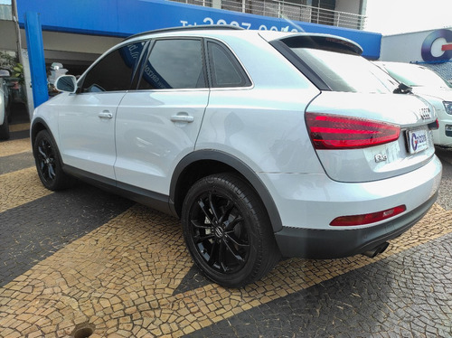 Imagem 5 de 10 de Audi Q3 Ambiente 2.0