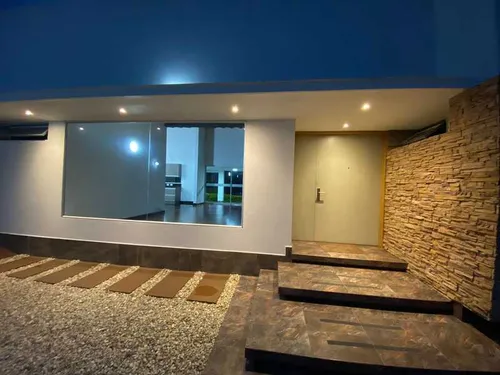 Finca En Venta Ubicada En Rionegro Sector Llanogrande (24851).