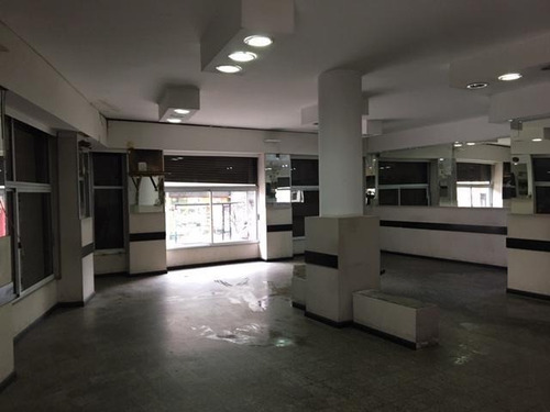 Local En Excelente Ubicación
