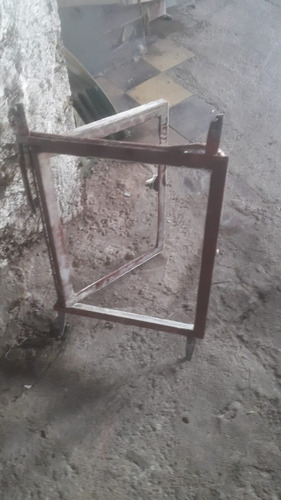 Ventana Hierro 40 Cm X 50 Cm No Tranca Pestillo Falta Vidrio (Usado)