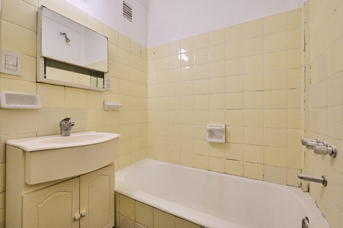 Venta Departamento 2 Ambientes En Recoleta!