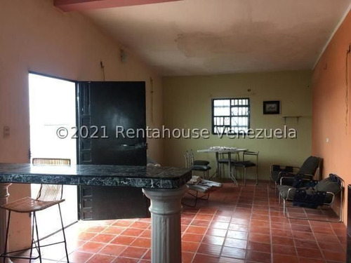 Imagen 3 de 12 de Casa De Campo Venta Ubicada En Paraguaná