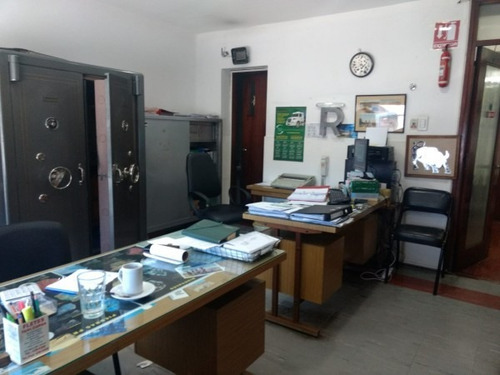 Imagen 8 de 10 de Galpon 648 M2 Sobre Ovidio Lagos