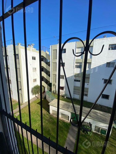 Imagen 15 de 30 de Venta 3 Amb. Al Contrafrente Con Balcón Saliente, Zona Constitucion.