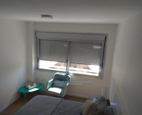Apartamento En Venta De 2 Dormitorios En Centro