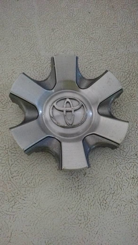 Tapa De Centro De Rin De Toyota Fortuner 