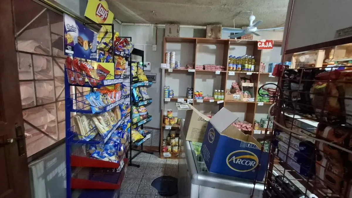 Imagen 2 de 23 de Propiedad Comercial Y Habitacional En Venta (176743)