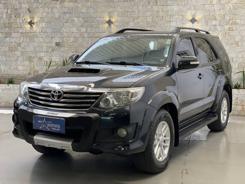 Toyota Hilux SW4 3.0 SRV 4X4 7 LUGARES 16V TURBO INTERCOOLER DIESEL 4P AUTOMÁTICO