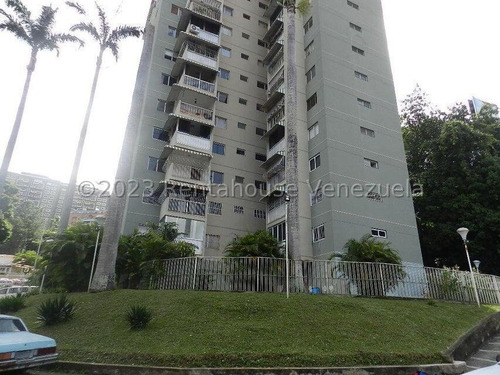 Bello Apartamento Remodelado En Venta,  Terrazas De Club Hipico