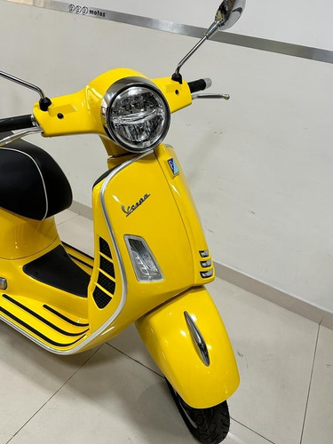 Imagen 4 de 15 de Vespa Super 300 Hpe Scooter Retro Permutas Bbva Tasa 0 %