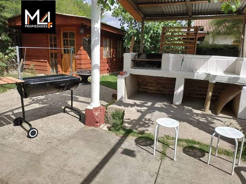 Casa En Venta De 5 Dorm. En El Centro De Olmué