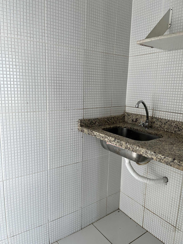 Sala Comercial Com Vista Magnifica Do Centro Histórico De Sp, Todo Reformado, Conjunto 1 Por Andar, Bem Ventilado E Com Portaria