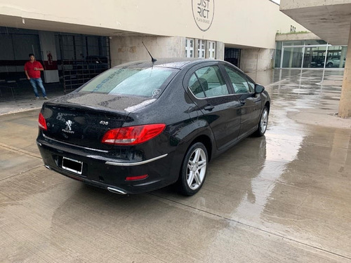 Peugeot 408 2012