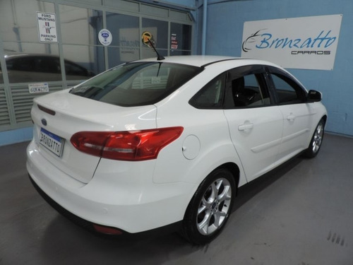 Imagem 2 de 15 de Ford Focus Sedan Fastback 2.0