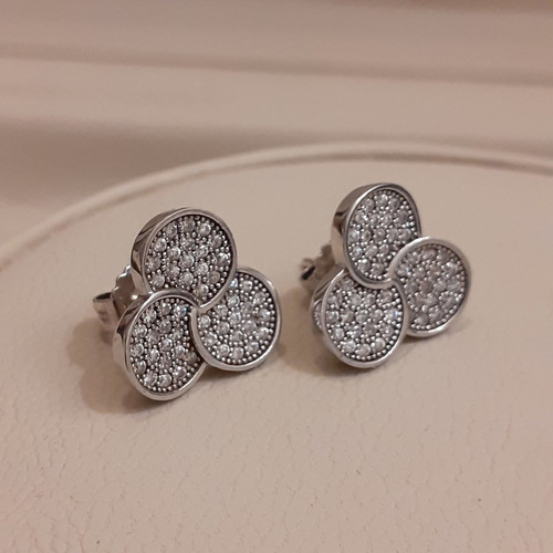 Aros En Plata 925 Y Micro Pavé De Zafiros Blancos