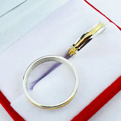 Imagen 2 de 10 de Alianzas Plata Y Oro Par Anillo Casamiento Labradas Cintillo