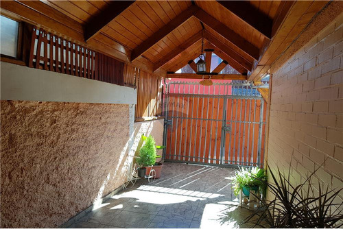 Vendo Casa En Lo Prado De 2 Pisos 3 Dorm. 2 Baños.
