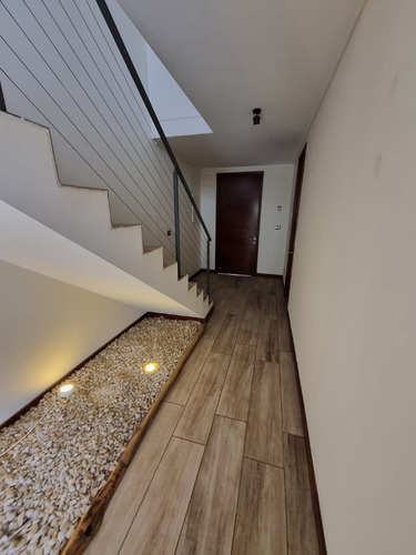 Estupendo Con Jardín, Loft En Subsuelo Pasos Mall Portal