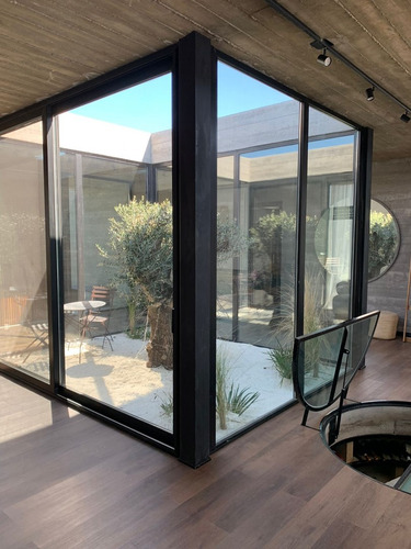 Casa A La Venta Con Vista A La Laguna De En El Barrio Riberas, Puertos Del Lago, Escobar