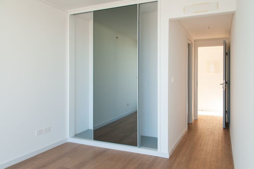 Venta De Apartamento 2 Dormitorios En Playa Mansa