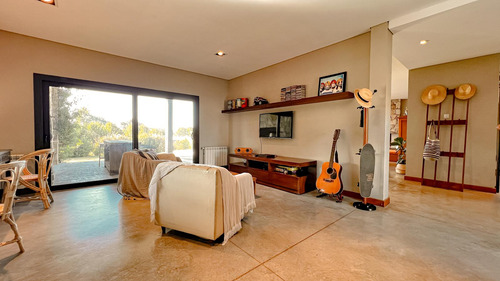 Casa En Venta En Arenas Del Sur, Mar Del Plata.