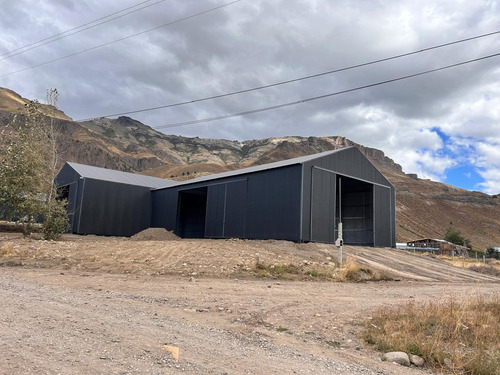 Local En Alquiler En San Martin De Los Andes, Patagonia, Argentina
