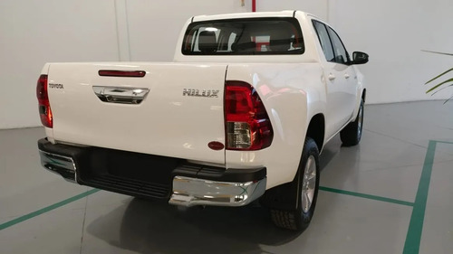 Toyota Hilux 2.8 Sr 4x4