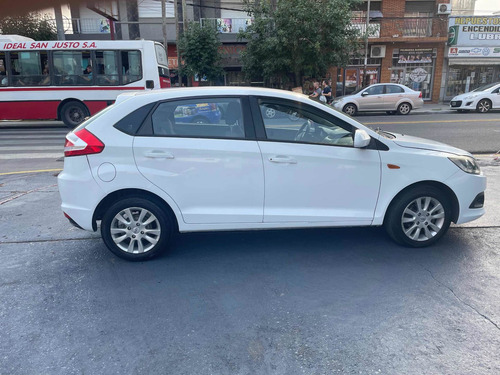 Imagen 7 de 16 de Chery Fulwin 2016 1.5 Ii Hatchback