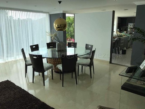 Imagen 9 de 15 de Casa En Venta En Cumbres De Curumo 21-6969 Carolina Fermoso 0424-2083128