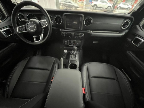 Imagen 10 de 21 de Jeep Gladiator Overland 3.6 At8 4x4