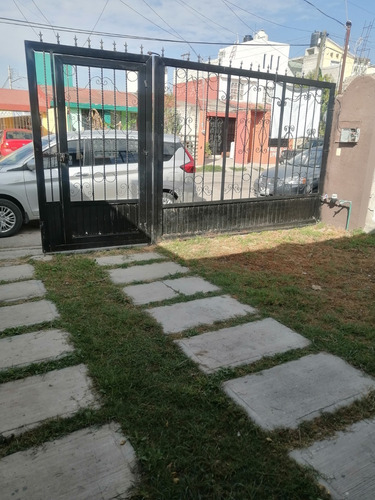 Imagen 5 de 18 de Se Vende Casa En Av Parque Urbano San Antonio El Desmonte