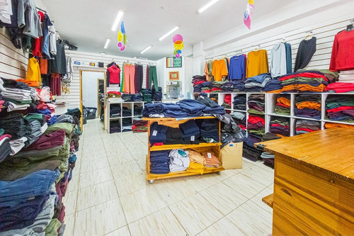 Imagen 2 de 7 de Venta Gran Depósito - Local Industria En La Comercial