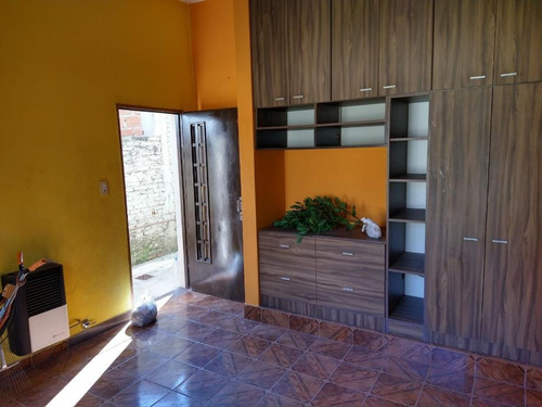 Imagen 11 de 14 de Departamento Tipo Casa En Venta En Lanus Este