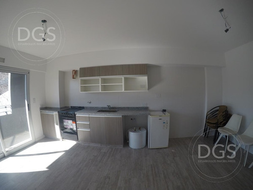 Imagen 6 de 30 de Oportunidad! Piso De 5 Ambientes De Categoría En Edificio Con Amenities En Pleno Centro De Banfield
