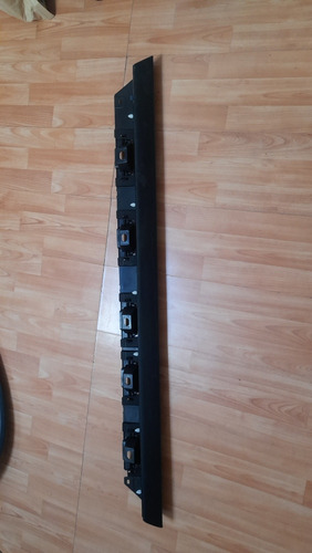 Moldura Derecha Suzuki Jimny 2019 2023 Original. (Usado)