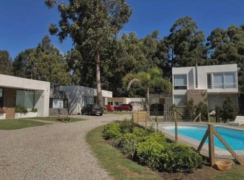 Venta Casa 3 Dormitorios En Parque Burnett Complejo Cerrado Privado Seguridad Estufa Parrillero Piscina Pinares Punta Del Este Maldonado