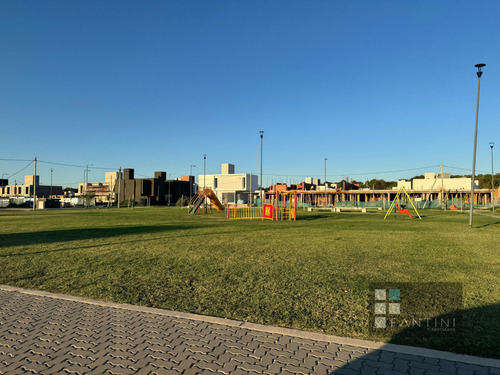 Mansos Del Sur. Terreno 400m2. Apto Dúplex. Zona Sur. Guardia 24h