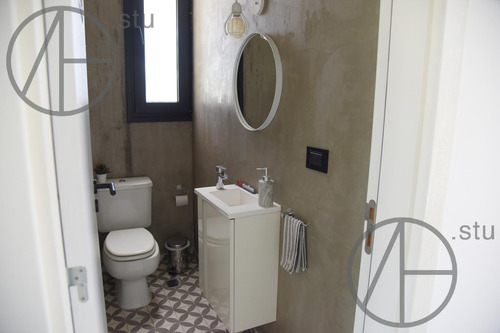 Casa En Venta 4 Ambientes En Naudir Escobar