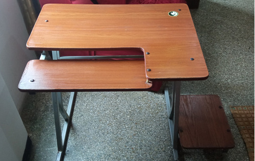 Mesa Para Pc, Madera, Base De Metal