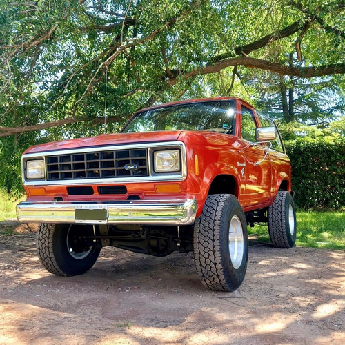 Ford Bronco Xlt v6