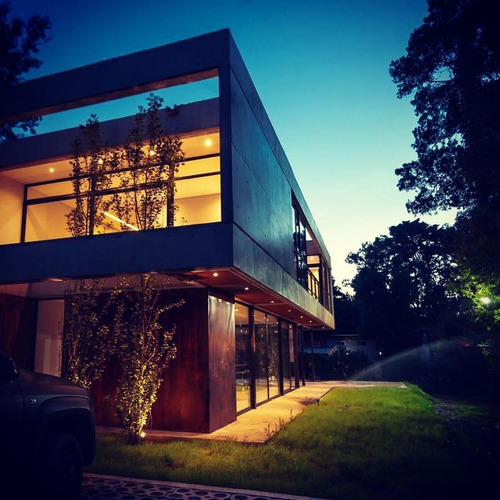 Casa En Venta A Estrenar Diseño Bosque Peralta Ramos Mar Del Plata