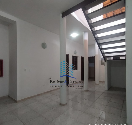 En Venta Posada Con Local En Av Gonzalo Picon, Merida,  Codigo: B&c0-455