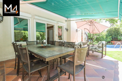 Hermosa Casa Aislada Con Excelente Conectividad Las Condes