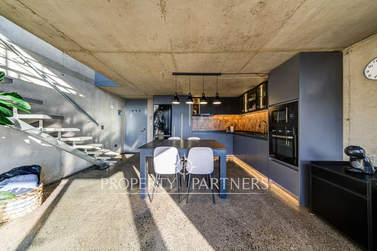 Imagen 5 de 30 de Loft Industrial Completamente Remodelado En Bellav...