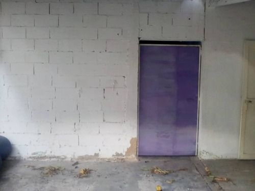 Imagen 6 de 10 de Se Vende Casa De Oportunidad Buen Terreno Mejor Zona De La Candelaria Zona Maracay Aragua Buen Precio 04243785803
