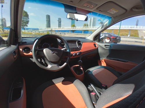 Imagen 5 de 15 de Hyundai Grand I10 2018 1.3 Gl Mid Mt