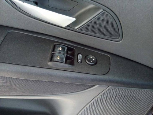 Imagem 10 de 13 de Fiat Punto 1.6 Essence 16v Flex 4p Manual