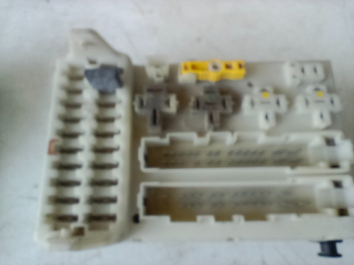 Caja De Fusibles Ford Countour 00. #350-23 (Usado)